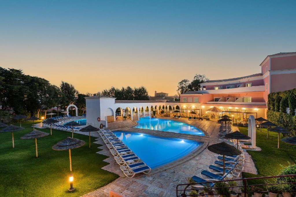 Praia Da Rocha, Vila Rosa, T1, Piscinas, Parqueamento E Internet By Ig Портиман Экстерьер фото