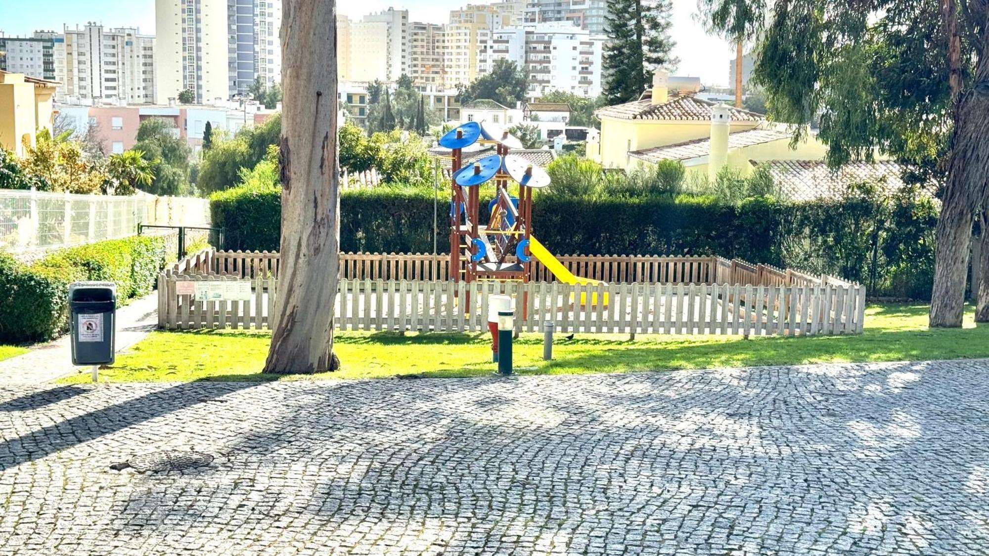 Praia Da Rocha, Vila Rosa, T1, Piscinas, Parqueamento E Internet By Ig Портиман Экстерьер фото
